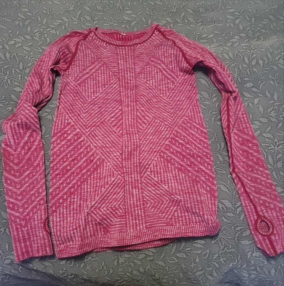 Lululemon Rest Less PulloverHeathered Berry Rumble - Picture 2 of 2